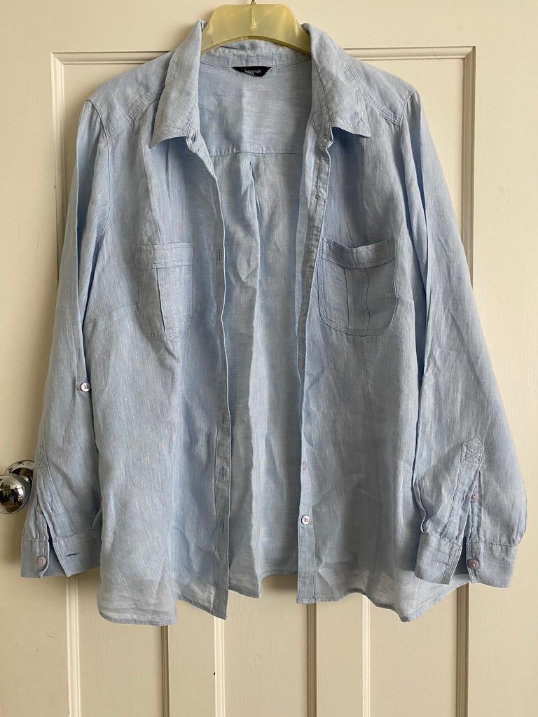 Ladies M\u0026S blue linen shirt. Size 20 